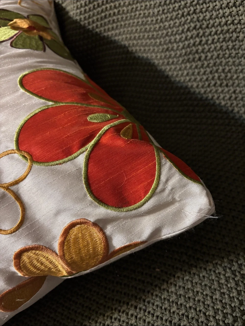 Pier 1 Imports Floral Embroidered 17’ Autumn 🍂 Fall Colors